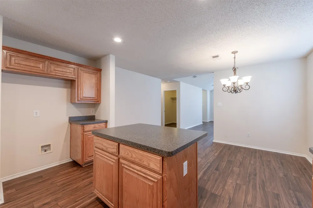 201 Whitestone Way Weatherford, TX 76085