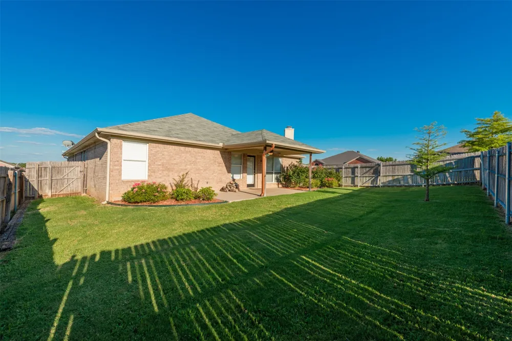 201 Whitestone Way Weatherford, TX 76085