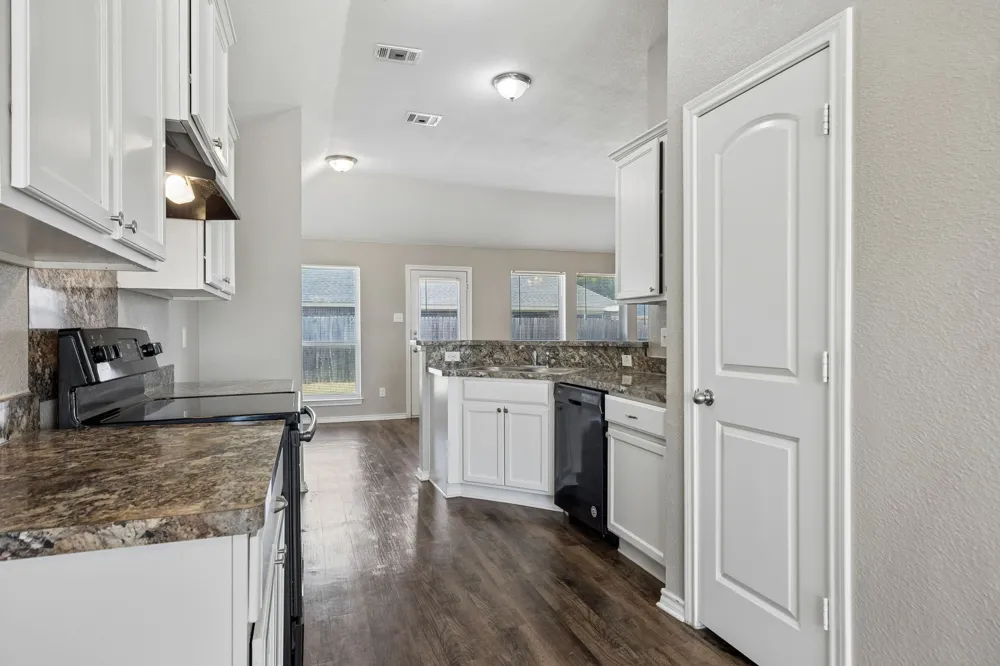 217 Troy Lane Red Oak, TX 75154