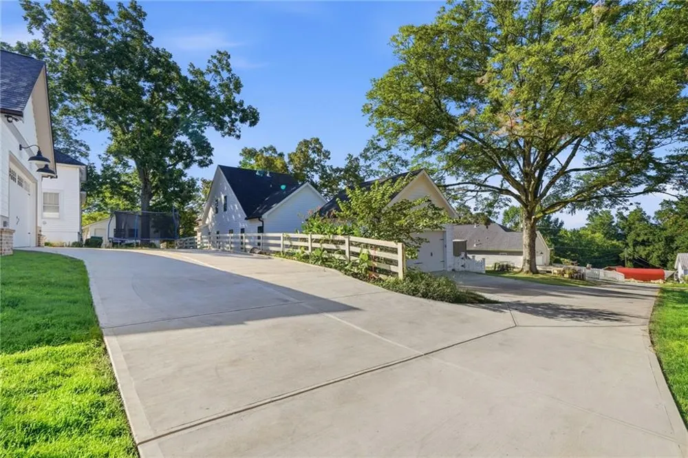 151 A W Roberts Drive Ball Ground, GA 30107