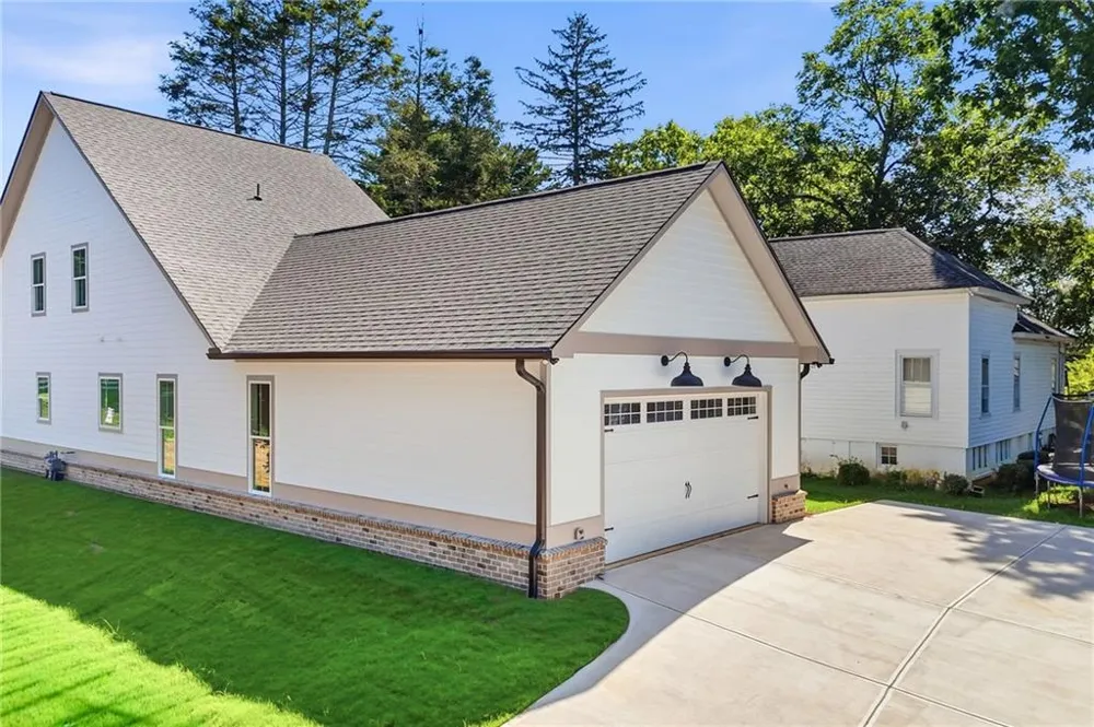 151 A W Roberts Drive Ball Ground, GA 30107