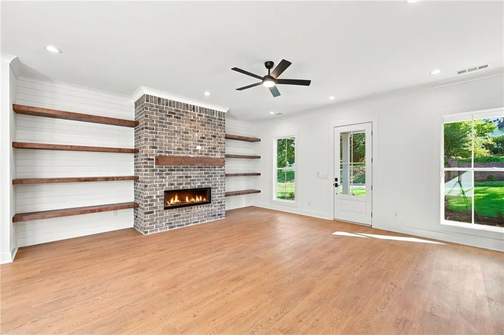 151 A W Roberts Drive Ball Ground, GA 30107