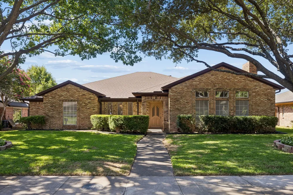 10014 Hickory Crossing Dallas, TX 75243