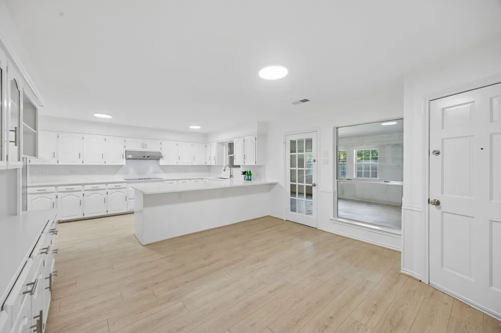 10014 Hickory Crossing Dallas, TX 75243