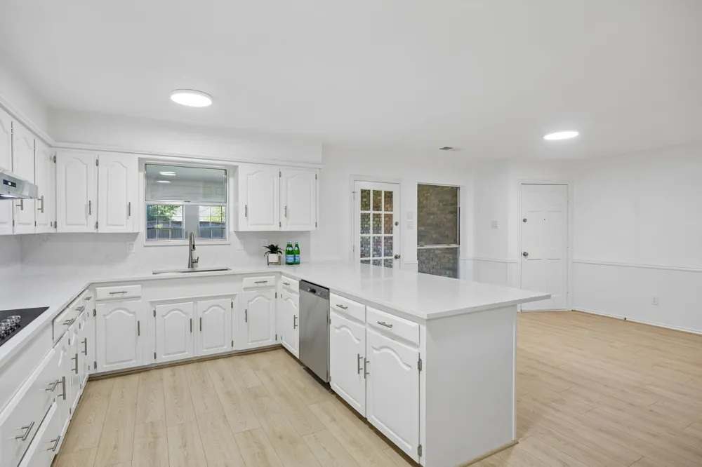 10014 Hickory Crossing Dallas, TX 75243