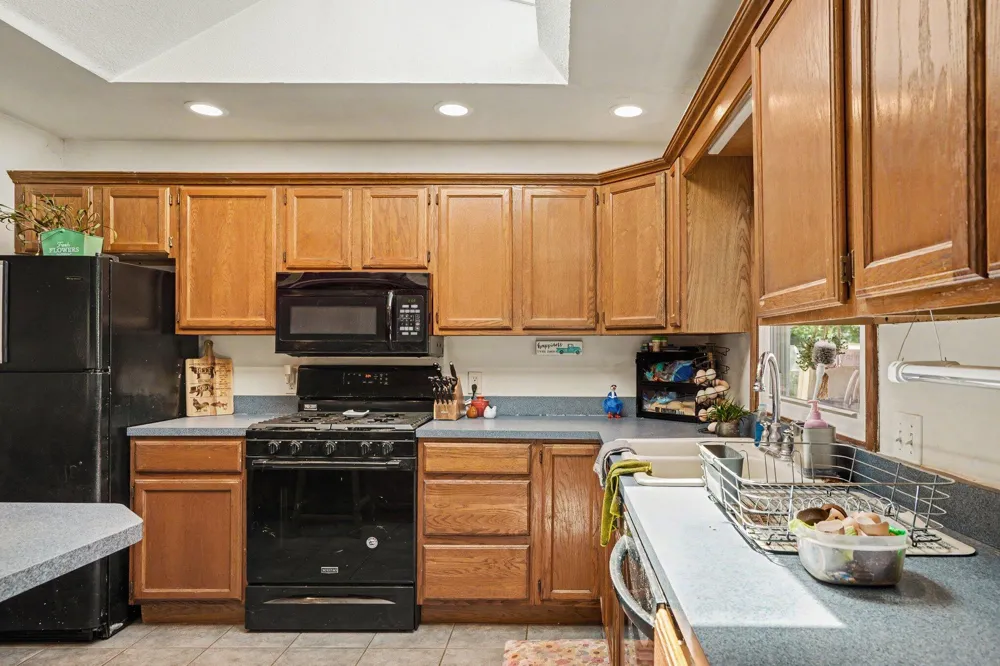 1983 Lewis Drive Niles, MI 49120