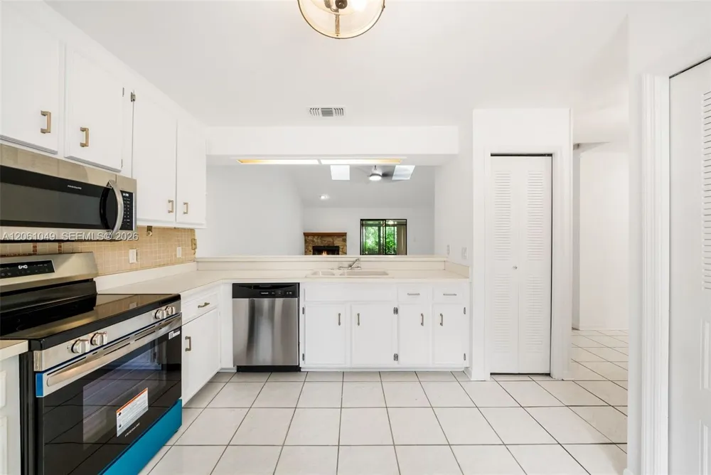 3723 NW 55th Place Gainesville, FL 32653