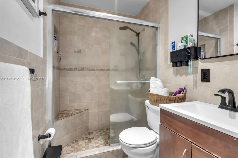 4873 SW 44th Ter Dania Beach, FL 33314