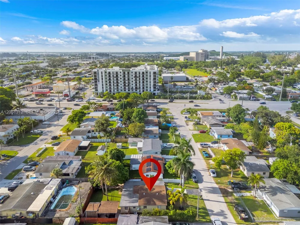 4873 SW 44th Ter Dania Beach, FL 33314