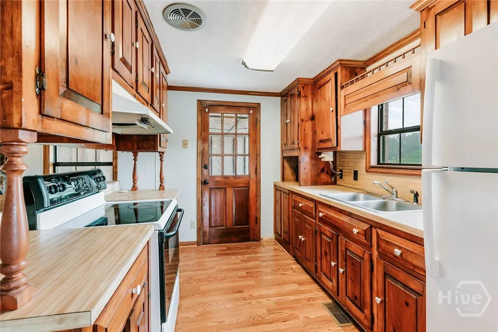 621 Elberton Road Lexington, GA 30648