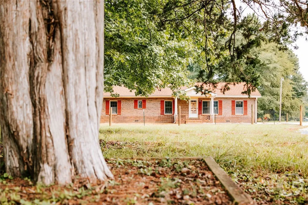 621 Elberton Road Lexington, GA 30648