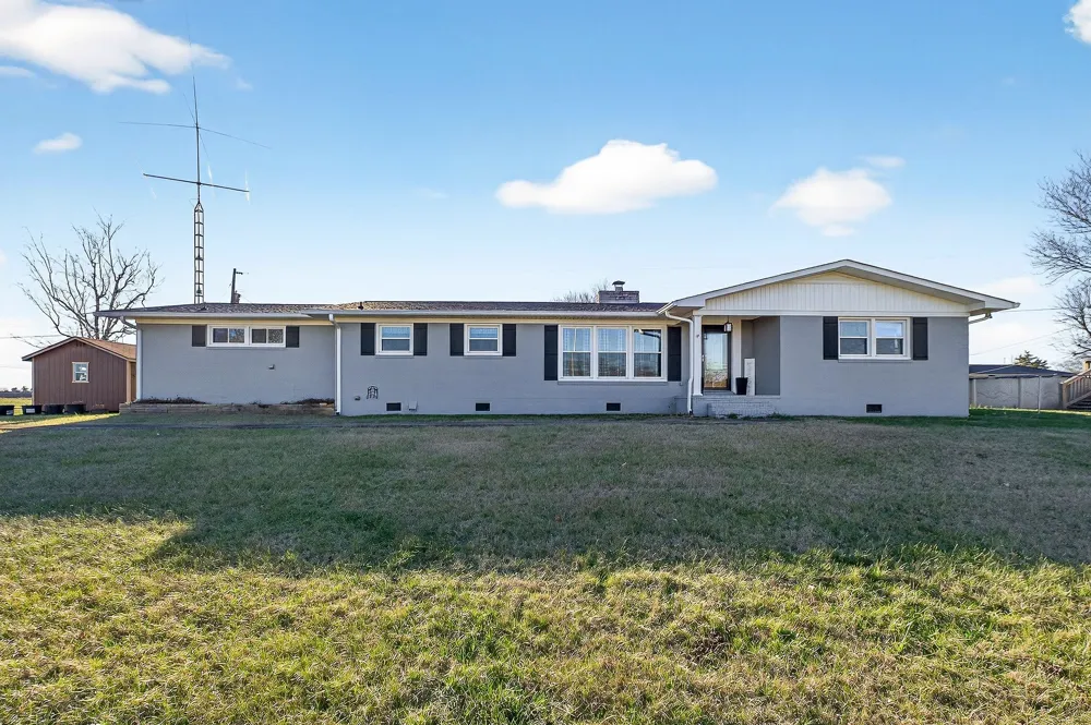 513 N Spring St Sparta, TN 38583