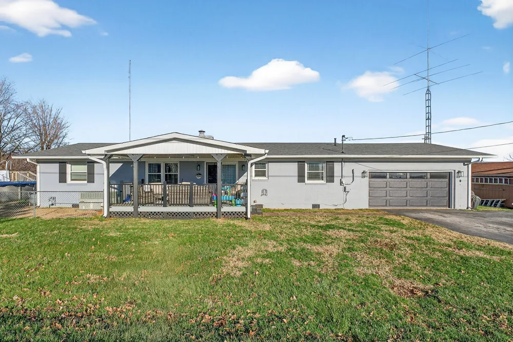 513 N Spring St Sparta, TN 38583
