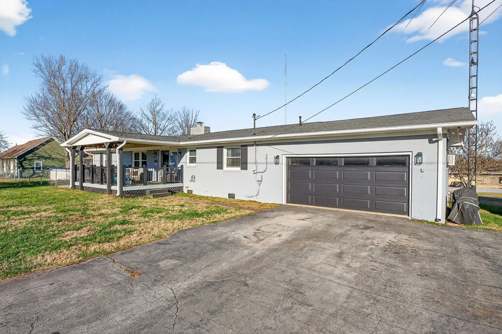513 N Spring St Sparta, TN 38583