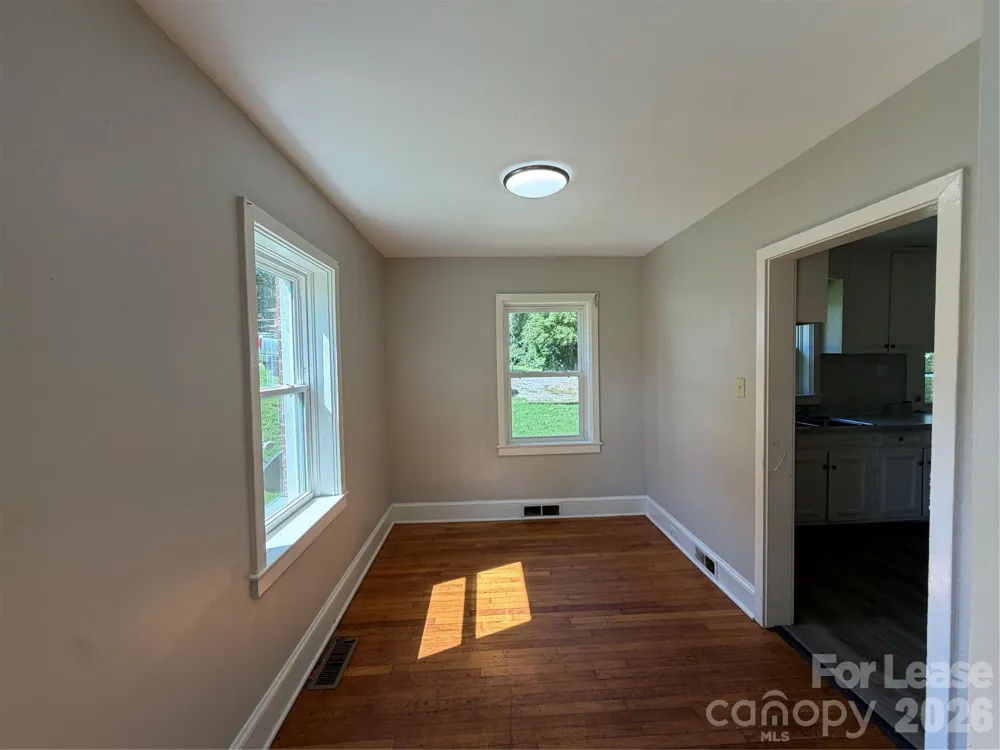 423 Center Street Statesville, NC 28677