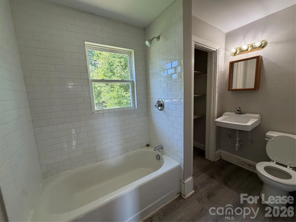 423 Center Street Statesville, NC 28677