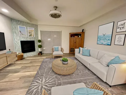 579 Camino Mercado #518