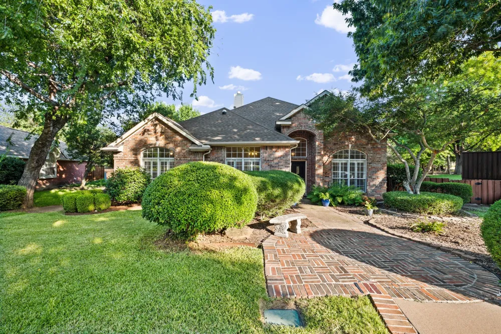 405 Watters Crossing Court Allen, TX 75013