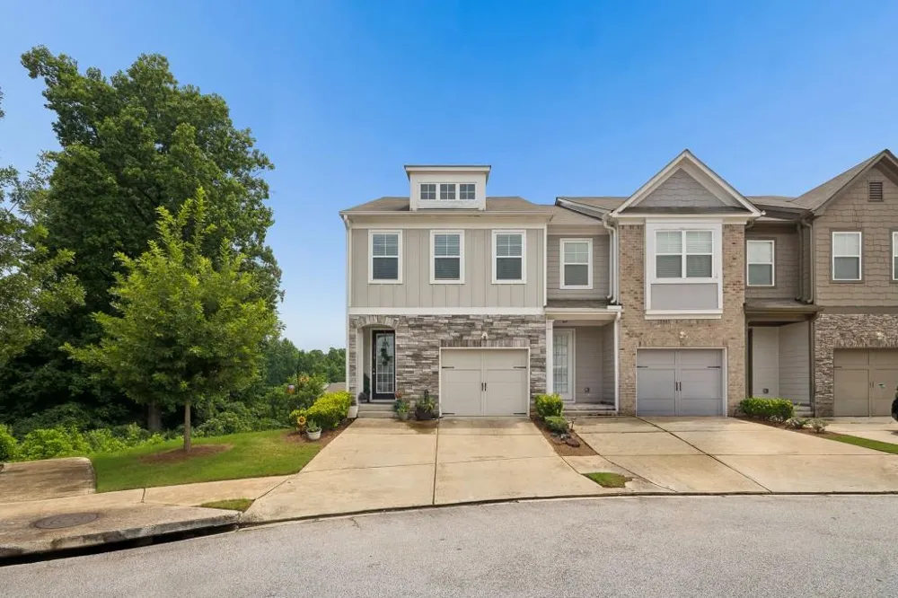 2278 Rolling Trail Stonecrest, GA 30058