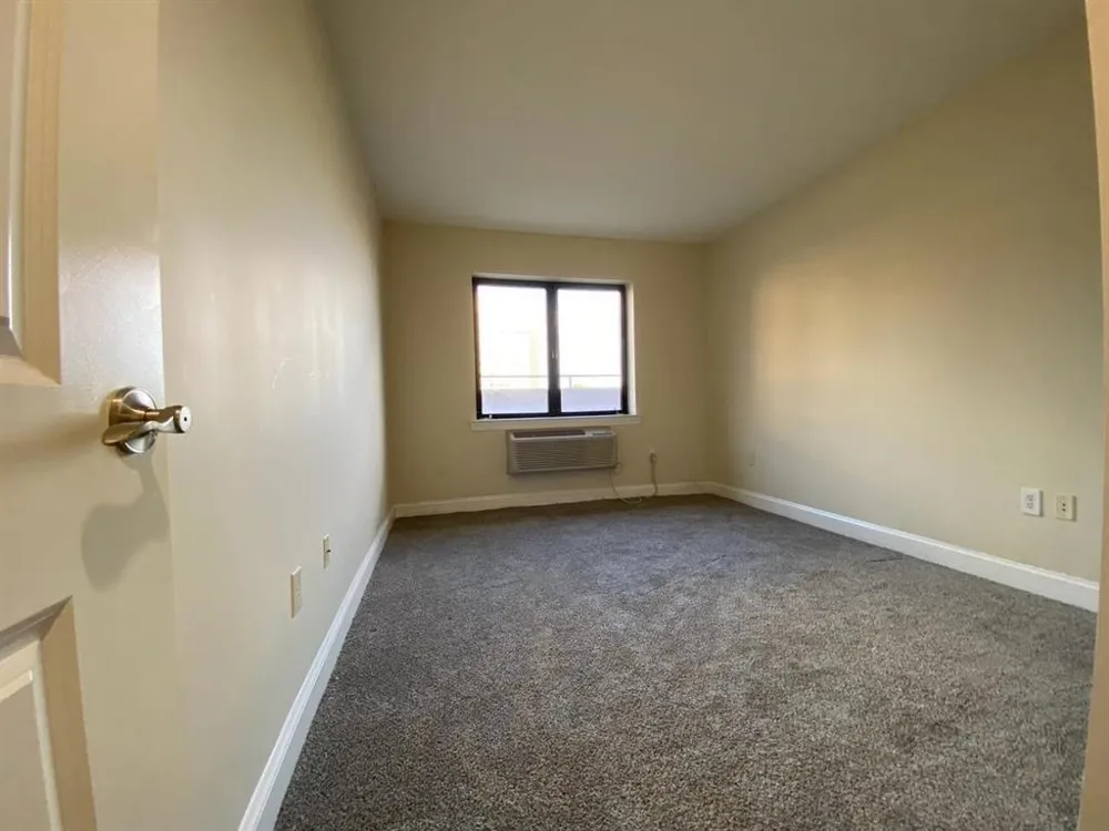 29 1ST ST Hackensack, NJ 07601