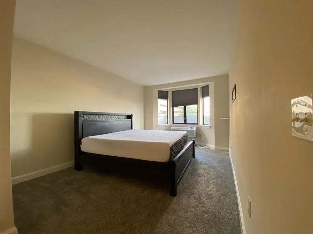 29 1ST ST Hackensack, NJ 07601