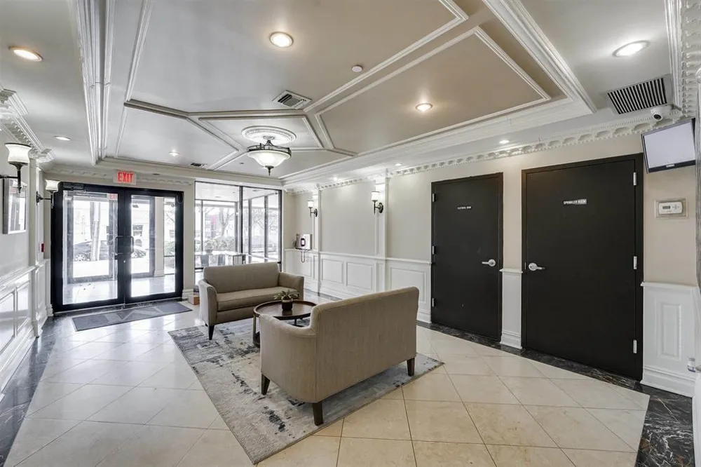 29 1ST ST Hackensack, NJ 07601