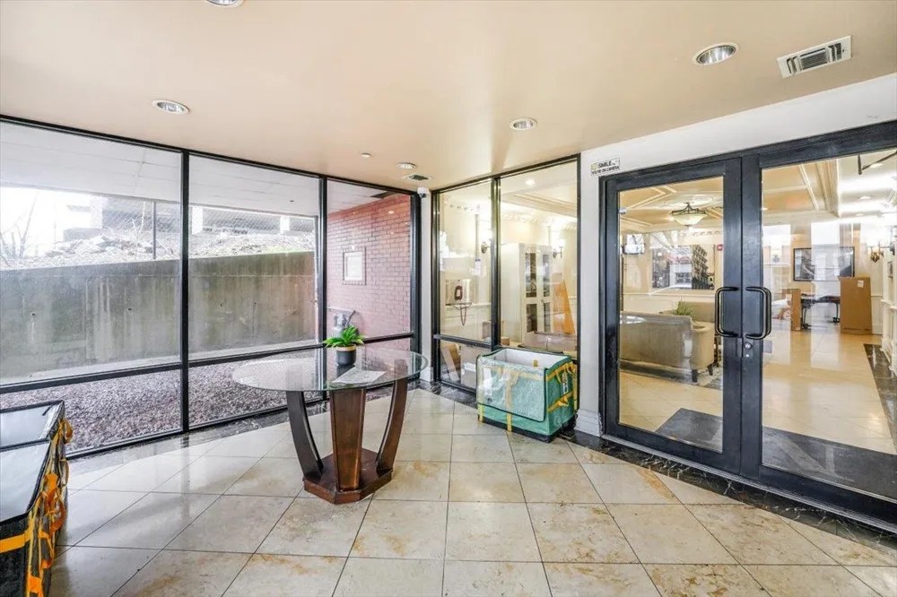 29 1ST ST Hackensack, NJ 07601