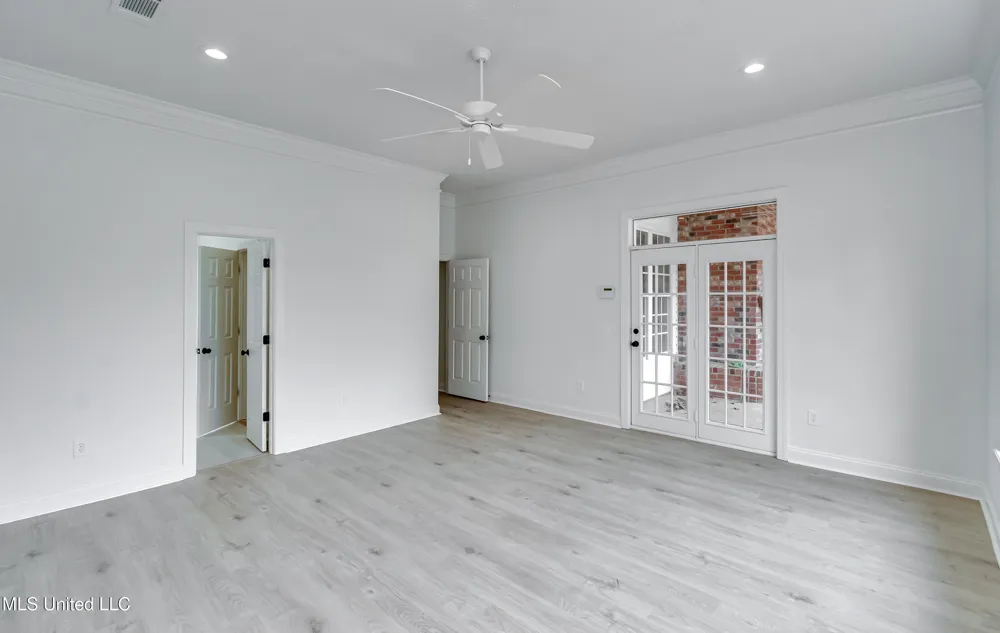 200 Cripple Creek Road Canton, MS 39046