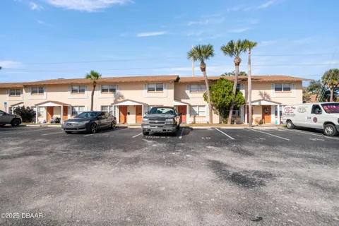 1600 S Palmetto Avenue #123