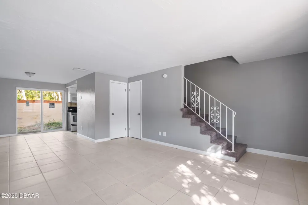 1600 S Palmetto Avenue #123 South Daytona, FL 32119