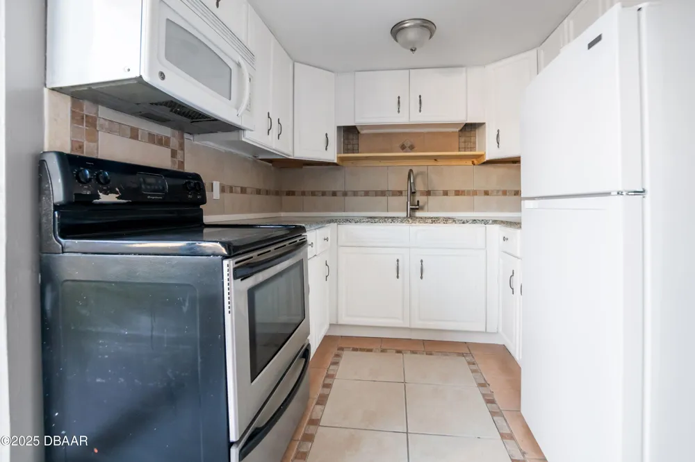 1600 S Palmetto Avenue #123 South Daytona, FL 32119