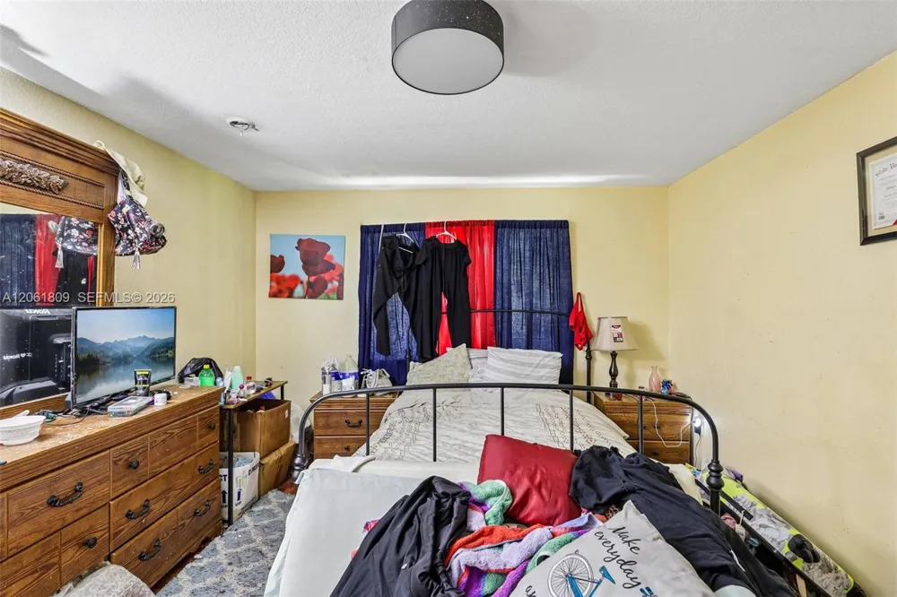 1143 NW 58th St Miami, FL 33127