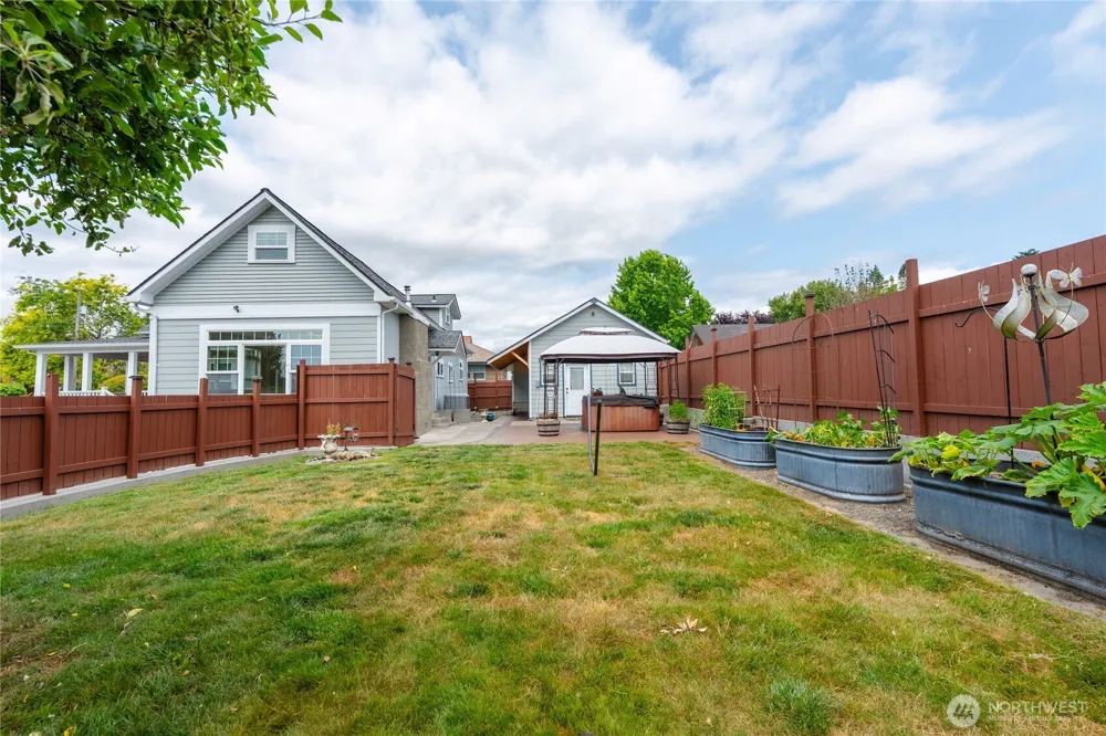 322 NE Kirby Avenue Castle Rock, WA 98611