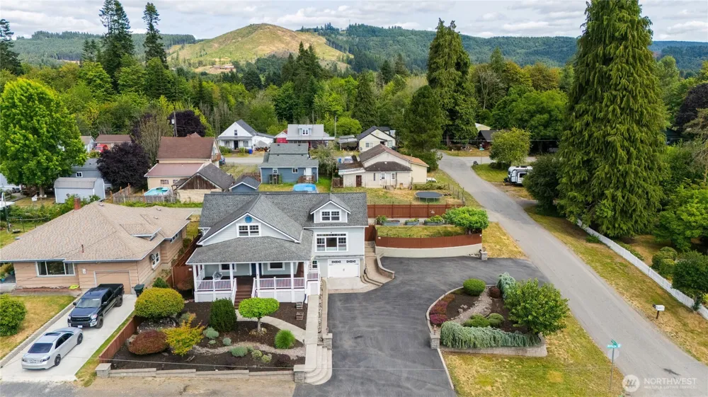 322 NE Kirby Avenue Castle Rock, WA 98611
