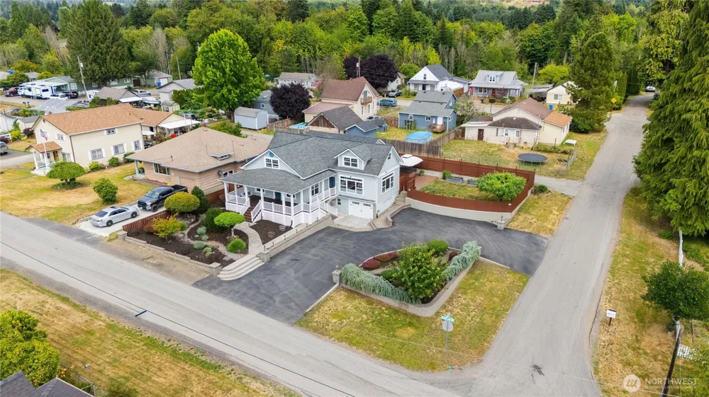 322 NE Kirby Avenue Castle Rock, WA 98611