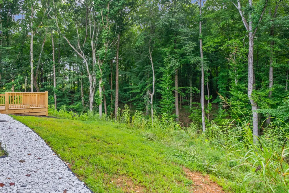 4151 Southside Rd Southside, TN 37171