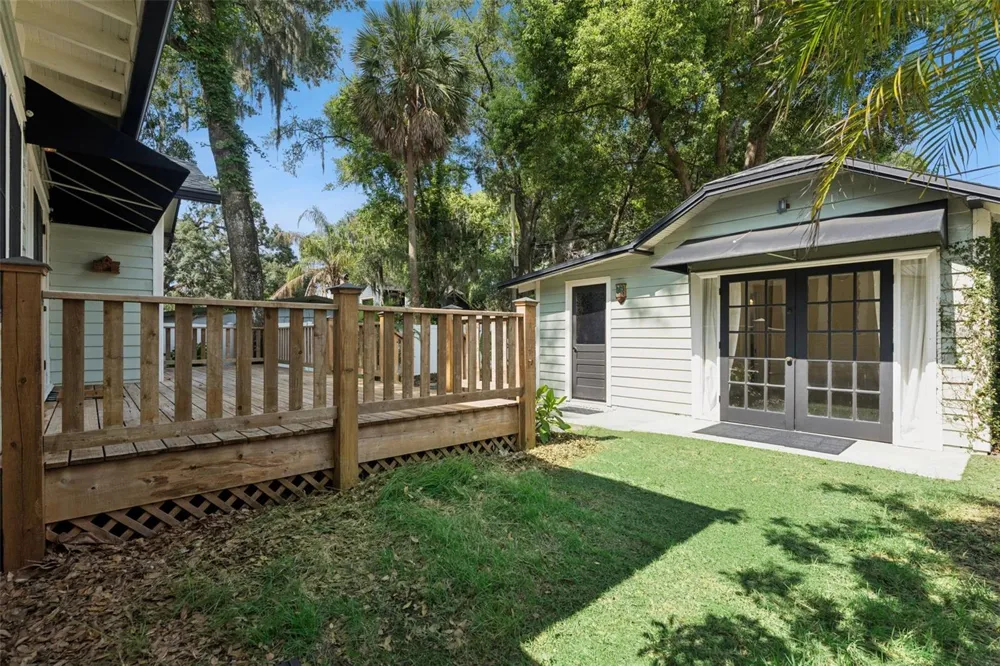 12 THORNTON AVENUE Orlando, FL 32801
