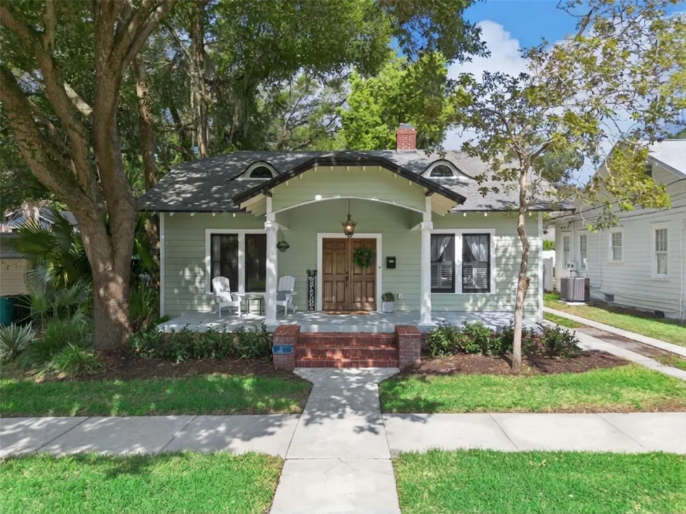 12 THORNTON AVENUE Orlando, FL 32801