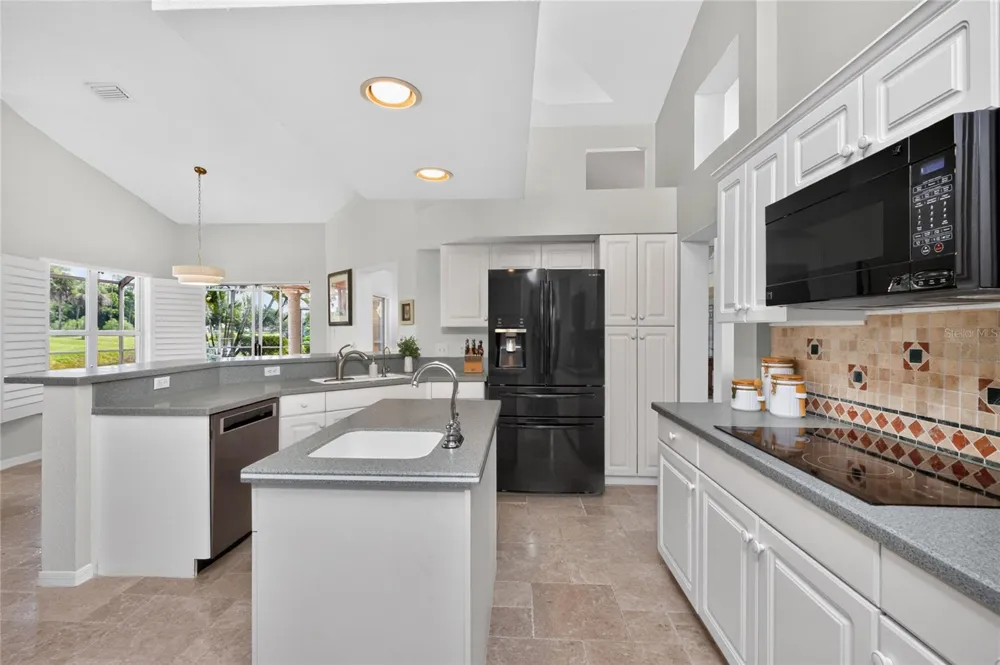 6011 KEY LARGO CIRCLE Punta Gorda, FL 33955