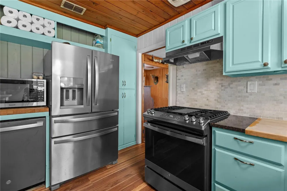 85276 HARTS ROAD Yulee, FL 32097