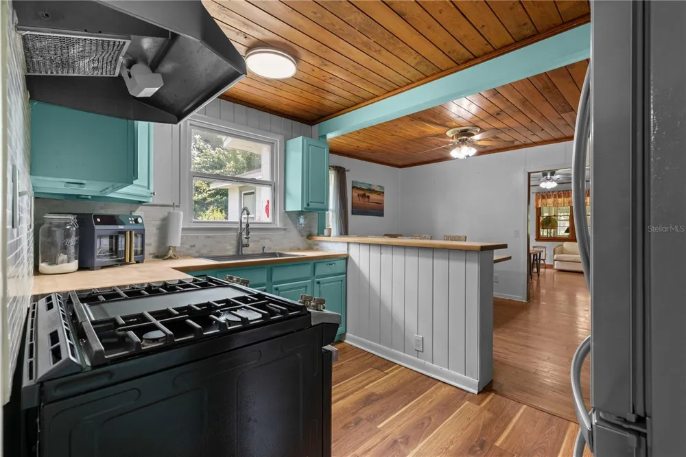 85276 HARTS ROAD Yulee, FL 32097