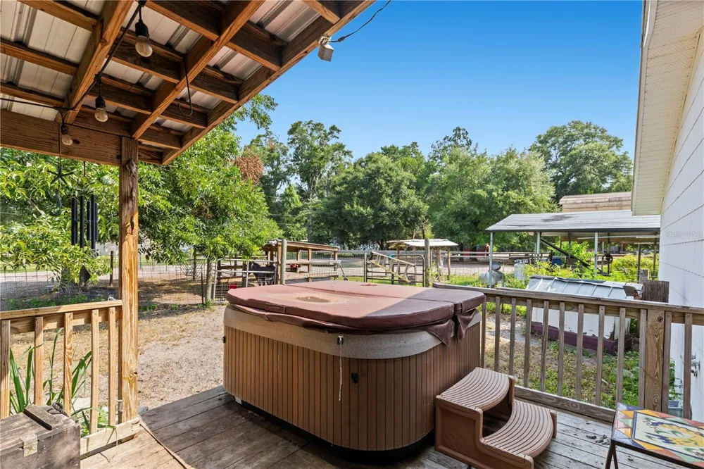 85276 HARTS ROAD Yulee, FL 32097
