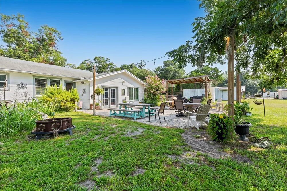 85276 HARTS ROAD Yulee, FL 32097