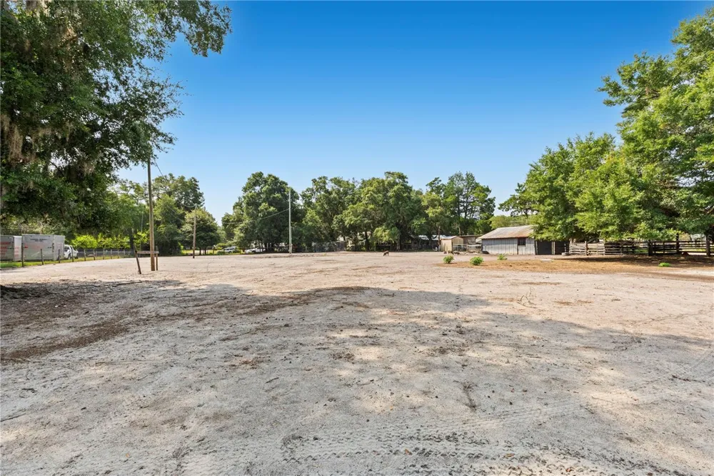 85276 HARTS ROAD Yulee, FL 32097