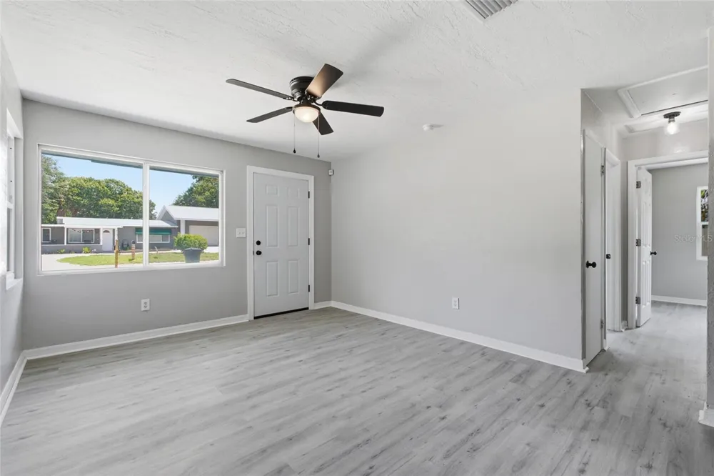 7100 13TH STREET St Petersburg, FL 33702
