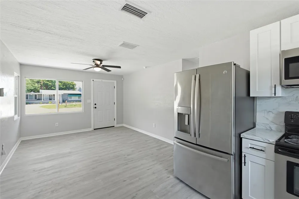 7100 13TH STREET St Petersburg, FL 33702