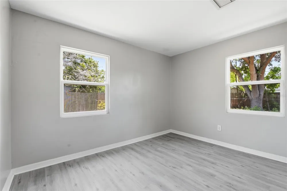 7100 13TH STREET St Petersburg, FL 33702