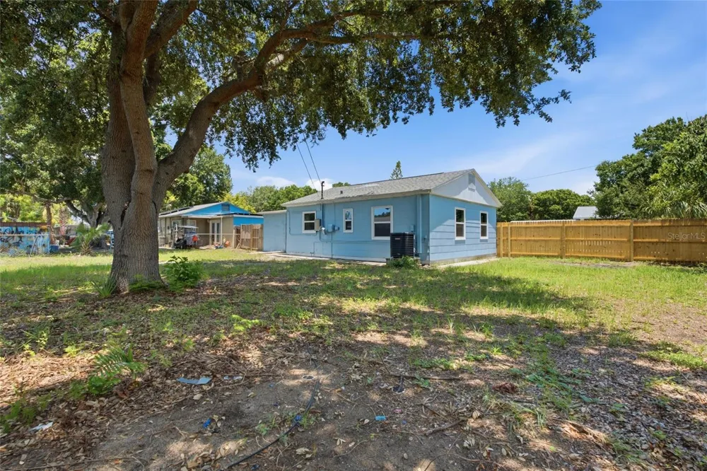 7100 13TH STREET St Petersburg, FL 33702