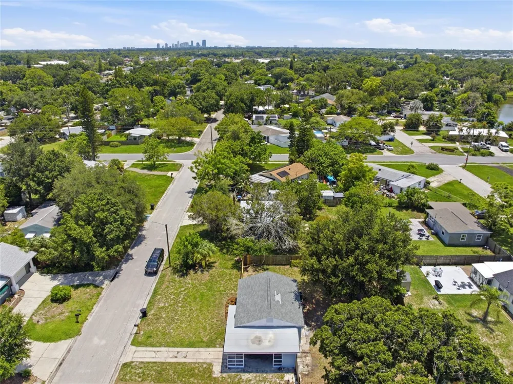 7100 13TH STREET St Petersburg, FL 33702