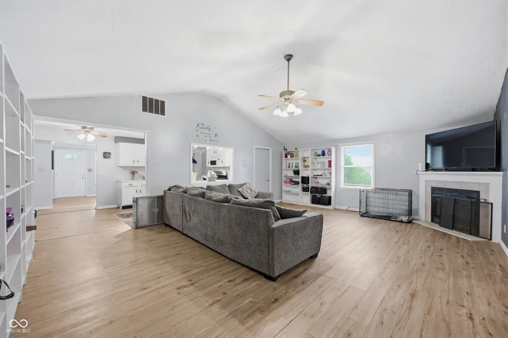 5670 S Rowena Court Pendleton, IN 46064